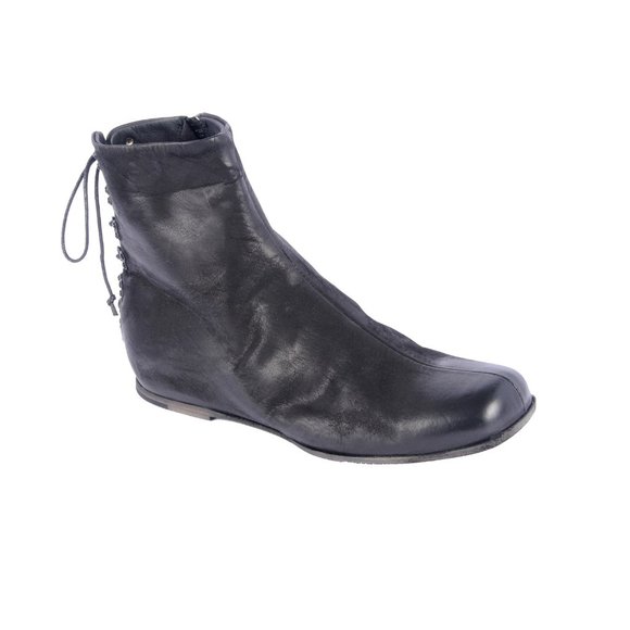INK Shoes - Black Ankle boots in vintage leather by Ink